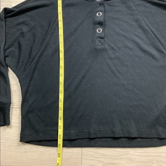 Anthropologie Chaser Rib Henley Snap Front Black Top - Picture 10 of 12